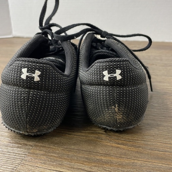 Under Armour Kick Distance Men Track Shoes Spikes 1273939 100 Black White Sz 8.5 - Picture 4 of 7